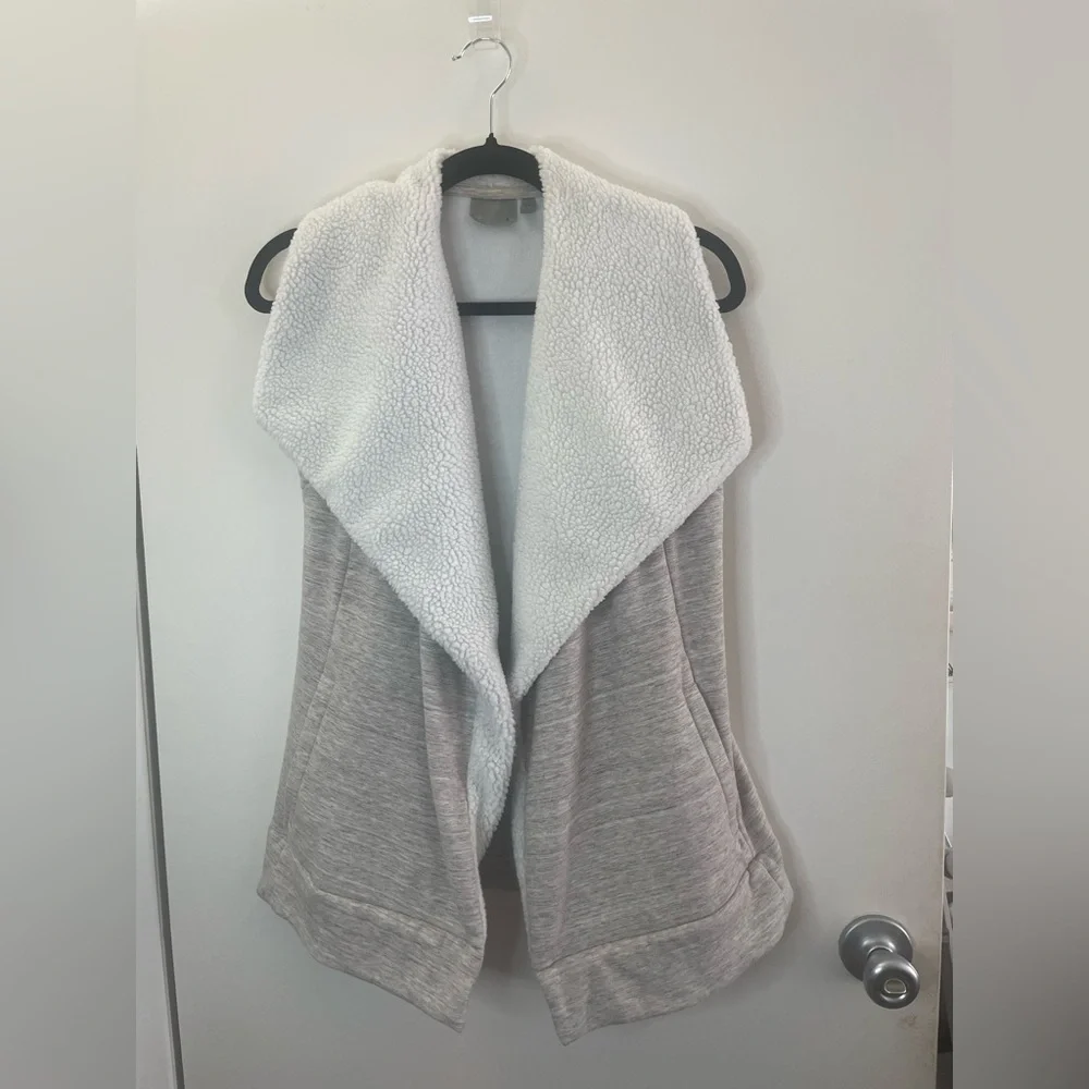Athleta long line heathered vest - Size XS - Picture 8 of 10